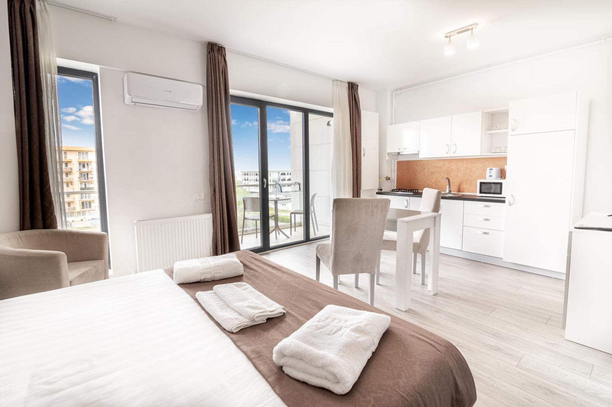 Miramare Residence Aparthotel Năvodari Eksteriør billede